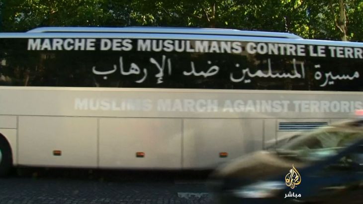 حافلة في باريس تقل أئمة مسلمون وزعماء دينيون في مستهل جولة أوربية للتنديد بالعنف