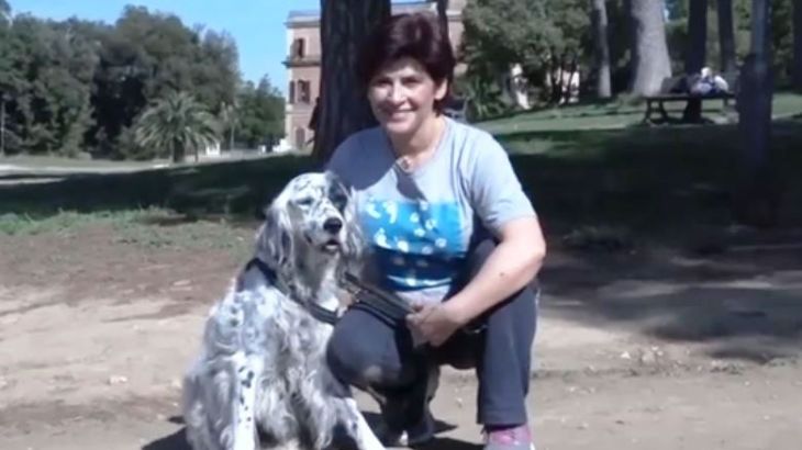 إجازة مرضية لإيطالية لرعاية كلبها