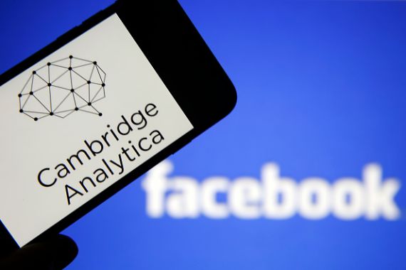 تحقيقات أمريكية بريطانية حول شركة كمبردج أناليتيكا الاستشارية بعد استغلالها لبيانات شخصية لمستخدمين على فيسبوك