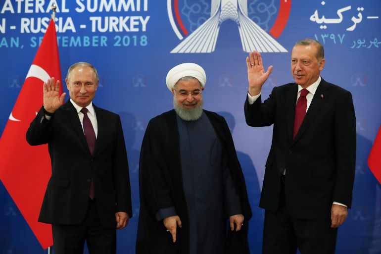 رؤساء تركيا وإيران وروسيا(من اليمين إلى اليسار)