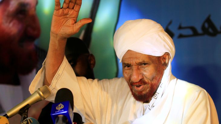 زعيم المعارضة السودانية وآخر رئيس وزراء سوداني منتخب ديمقراطيا، الصادق المهدي