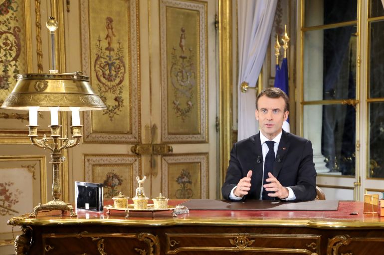 خطاب الرئيس الفرنسي إيمانويل ماكرون بشأن أزمة السترات الصفراء