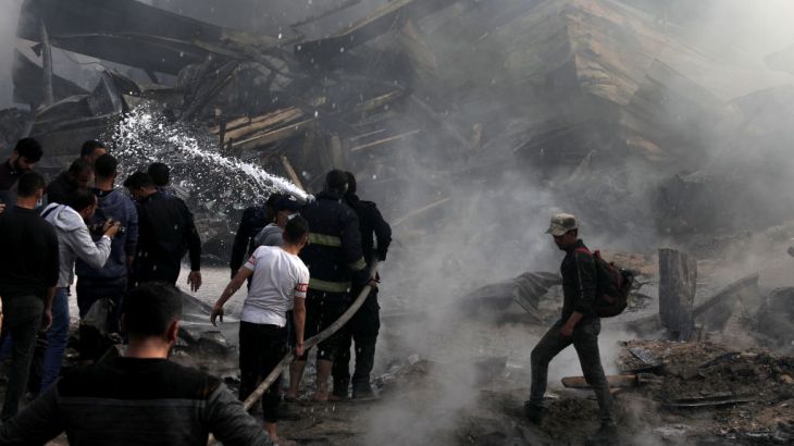 حريق مخبز في مخيم النصيرات للاجئين في قطاع غزة