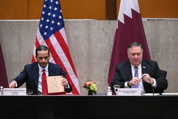 وزير الخارجية الأمريكي مايك بومبيو(يمين) ووزير الخارجية القطري محمد بن عبدالرحمن آل ثاني(يسار)