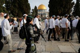المستوطنون يواصلون اقتحام المسجد الأقصى (رويترز أرشيف)