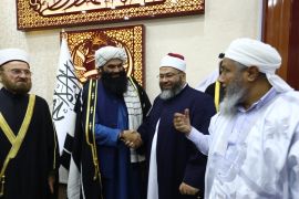 وفد علماء المسلمين مع وزير الداخلية الأفغاني سراج الدين حقاني