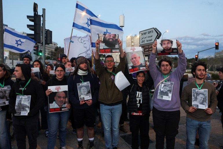 مظاهرات لإهالي الأسرى الإسرائيليين للمطالبة بالإفراج عنهم