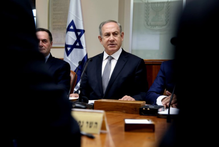 رئيس الوزراء الاسرائيلي بنيامين نتنياهو خلال اجتماع سابق لحكومة الاحتلال (أرشيف)