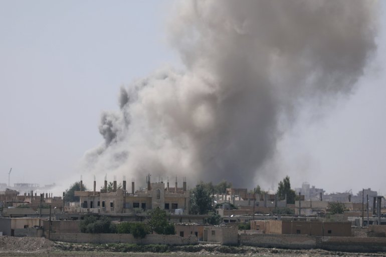 قصف على منطقة في الرقة السورية