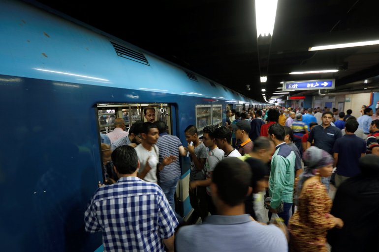 ركاب مترو الأنفاق في مصر