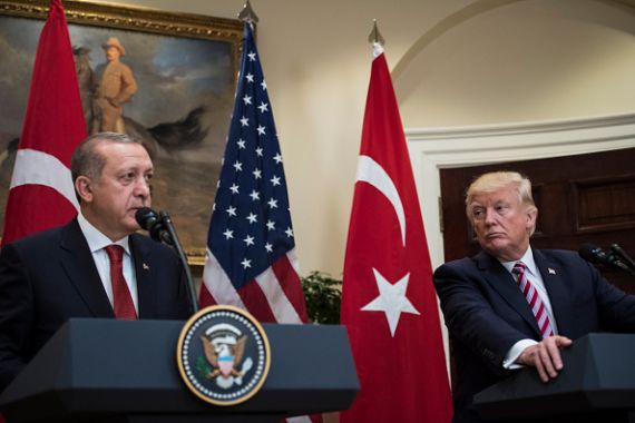 الرئيس التركي رجب طيب أردوغان والرئيس الأمريكي دونالد ترمب 