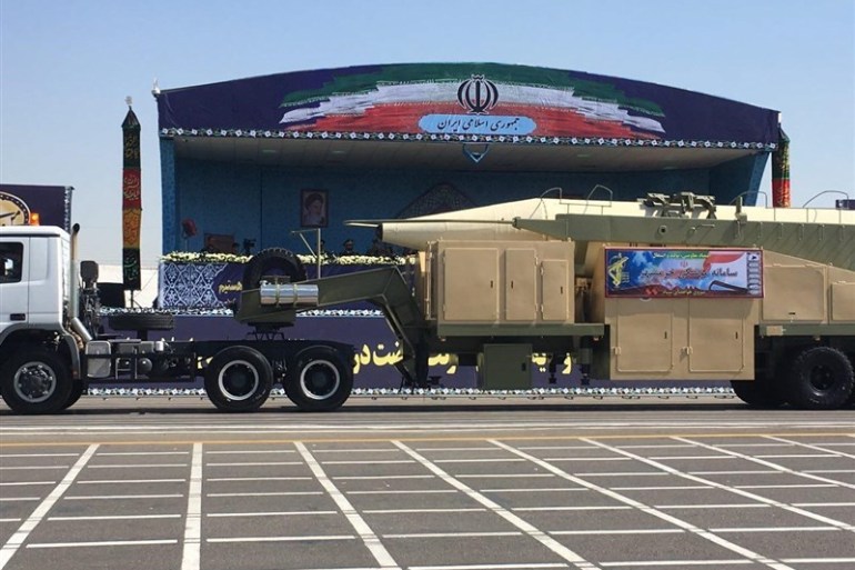 إيران كشفت مؤخرا عن الصاروخ الباليستي "خرمشهر" مداه 2000 كيلومتر