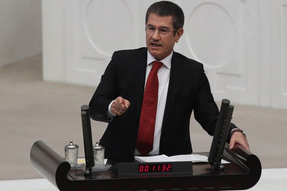  وزير الدفاع التركي نور الدين جانيكلي 