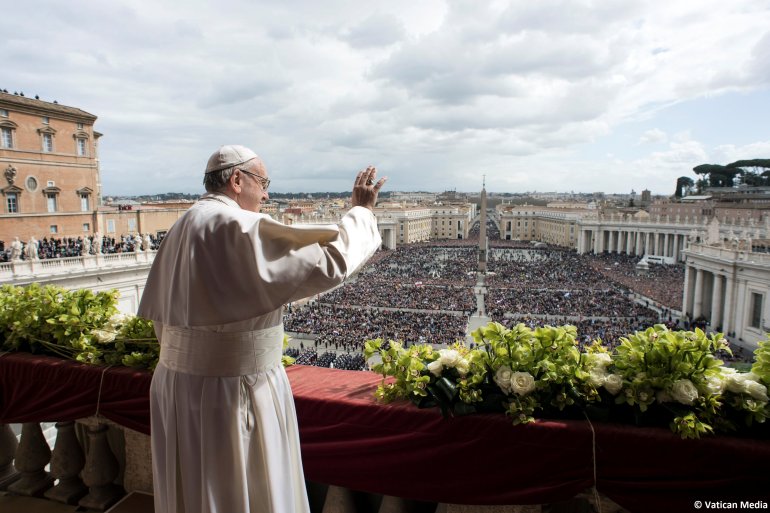 بابا الفاتيكان دعا في عظته بمناسبة عيد القيامة إلى السلام في الأرض المقدسة 