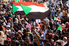 جدل في السودان بسبب تأجيل توقيع الاتفاق السياسي النهائي (رويترز)