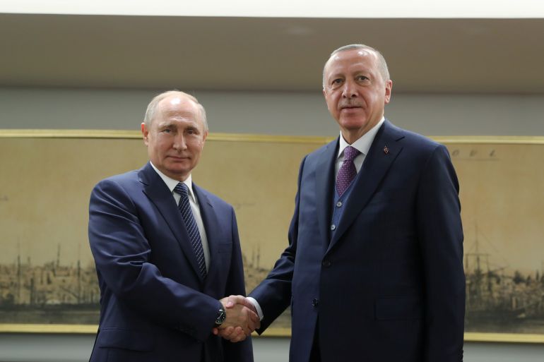 الرئيس التركي رجب طيب أردوغان(يمين) والرئيس الروسي فلادمير بوتين