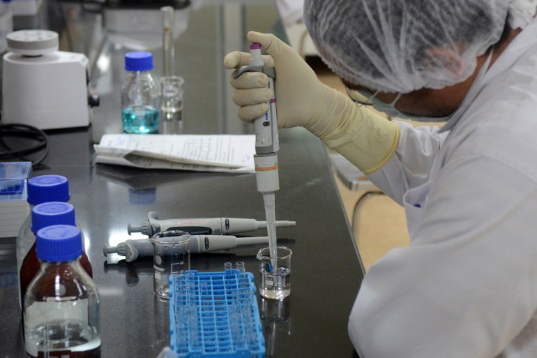 تنافس شرس بين شركات الأدوية لإنتاج لقاح لفيروس كورونا المستجد
