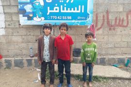 اضطر هؤلاء الأطفال اليمنيين لغسيل السيارات من أجل إعالة أسرتهم 