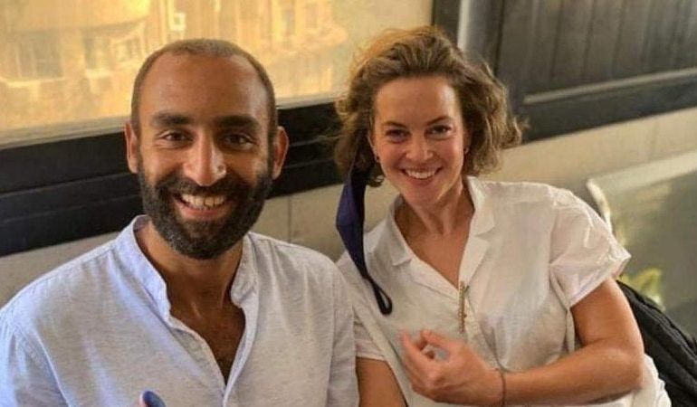 جيسيكا كيلي وزوجها الناشط المصري والمعتقل كريم عنارة