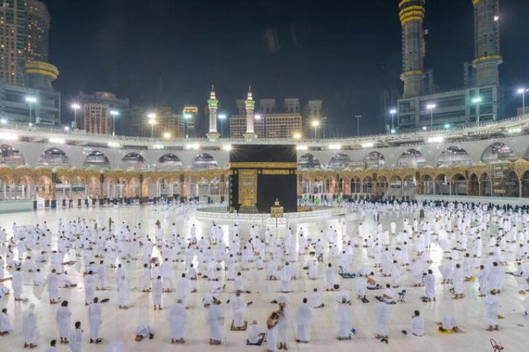 السعودية تعلن شروط أداء العمرة خلال شهر رمضان | الأخبار | الجزيرة مباشر