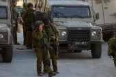 أطلقت قوات الاحتلال الإسرائيلي كميات كبيرة من الغاز المسيل للدموع في محيط المركز الصحي والمدارس التابعة للأونروا (الأناضول- أرشيف)