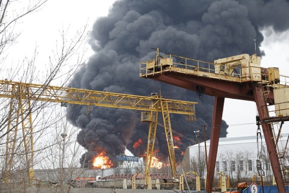 استهدفت مصفاة النفط في مدينة بيلغورود غرب روسيا