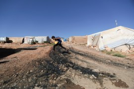 سوريا إدلب مخيم نازحون