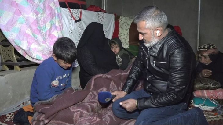 طفل سوري يبكي من شدة البرد