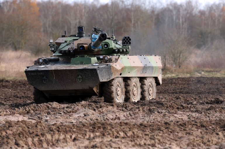 فرنسا دبابة خفيفة AMX 10 RC