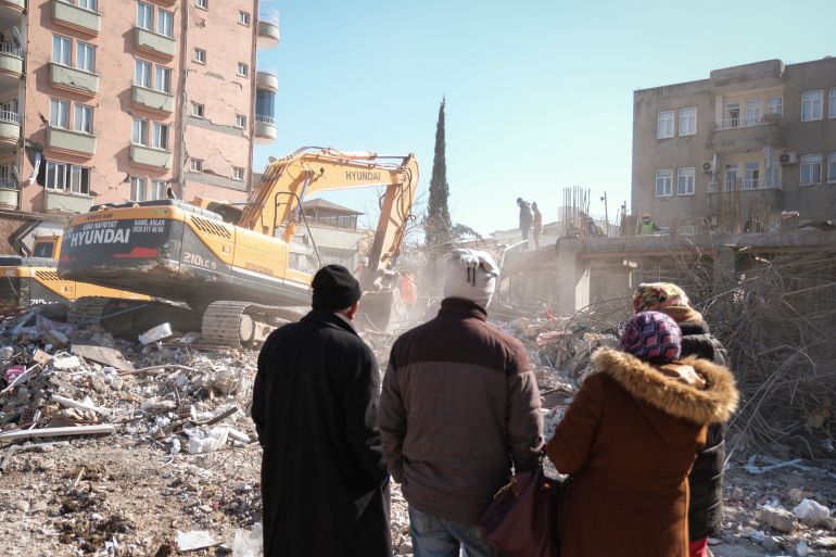 ضحايا زلزال تركيا وسوريا المدمر