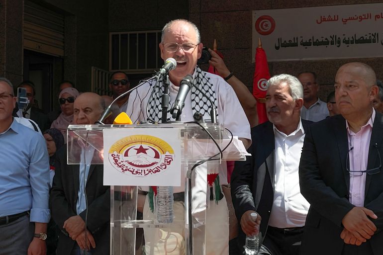 نائب رئيس حركة "النهضة" التونسية نور الدين البحيري