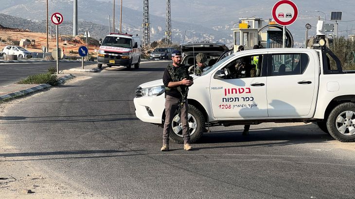 قوات الاحتلال تغلق الطريق في نابلس