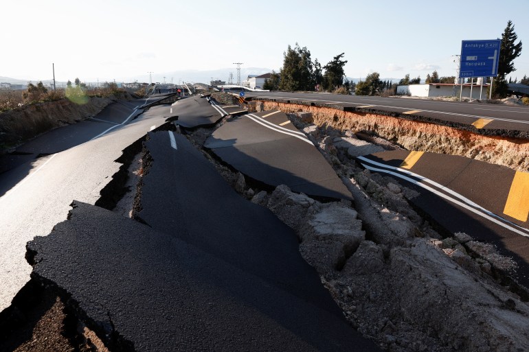 زلزال تركيا طريق
