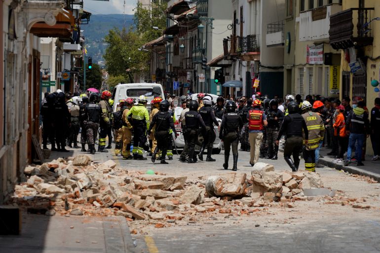 مشهد من زلزال الإكوادور