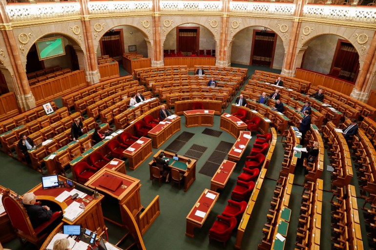 البرلمان المجري الناتو فنلندا السويد