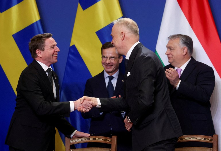 المجر قبلت في النهاية بعضوية السويد في الناتو 